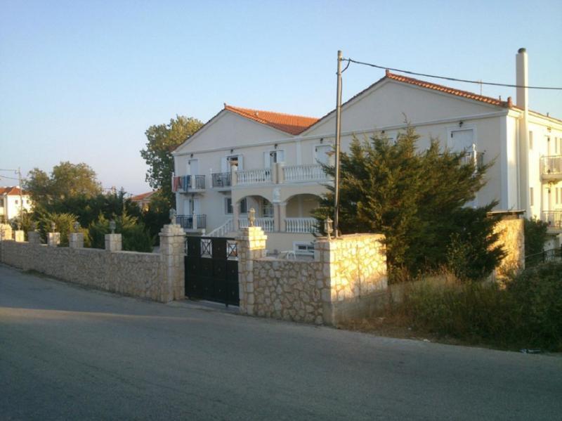 Apollon Palace 3* Metaxata